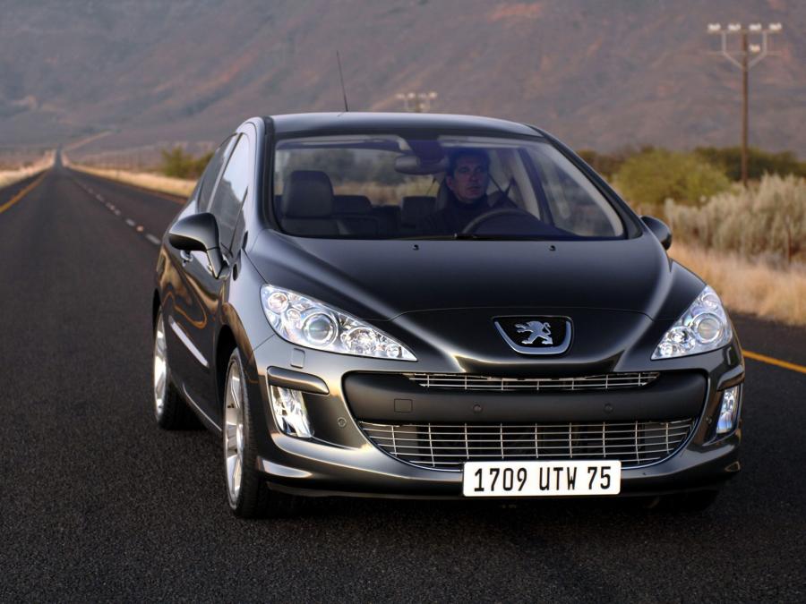  Peugeot 308 3-Door 2008 года  (фото 9 из 10)